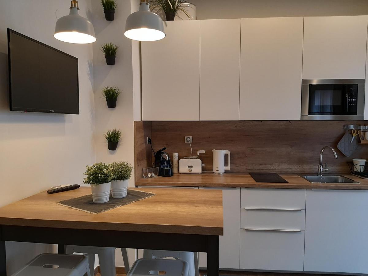 Arena Design Apartments With Free Private Parking And With A Terrace PUY Exterior foto