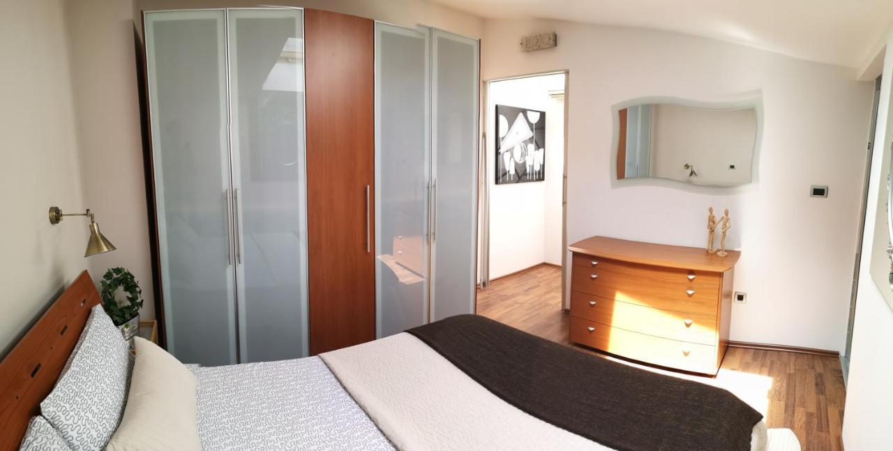 Arena Design Apartments With Free Private Parking And With A Terrace PUY Exterior foto