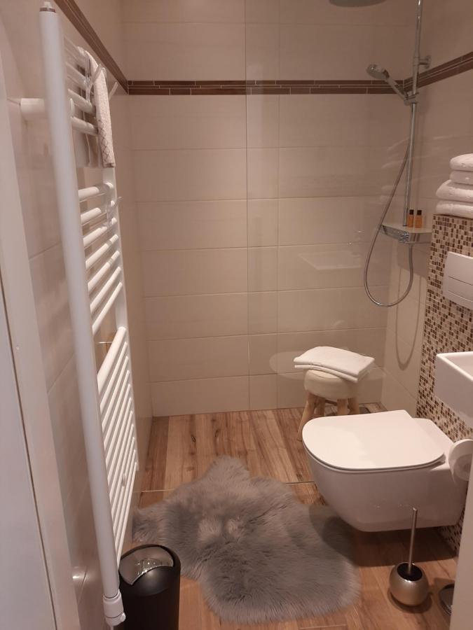 Arena Design Apartments With Free Private Parking And With A Terrace PUY Exterior foto