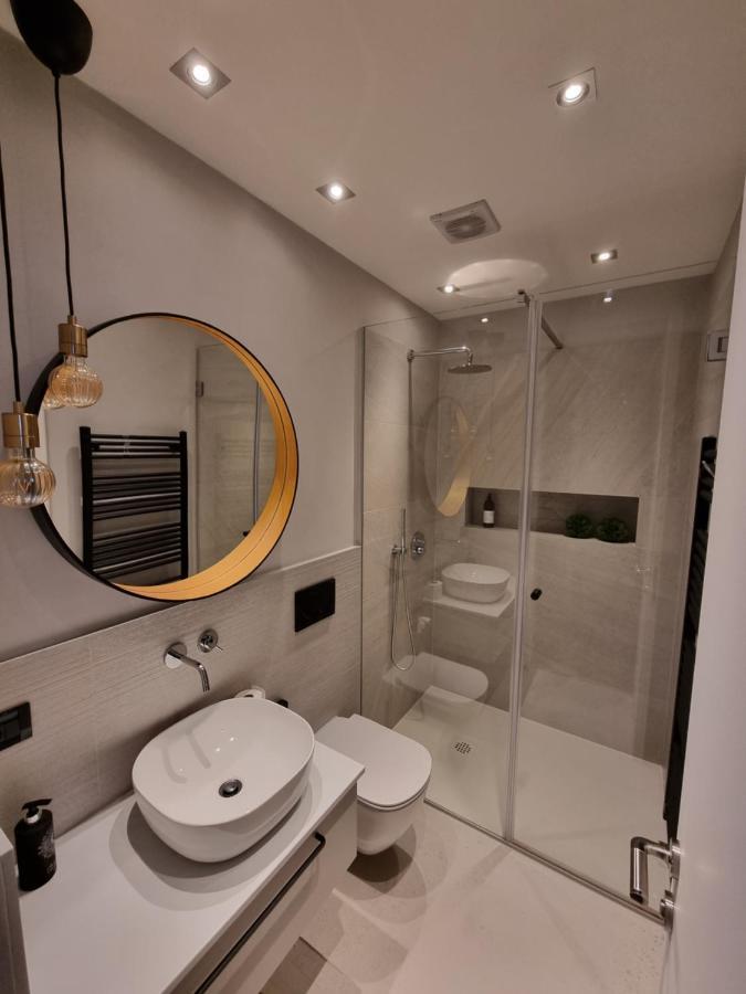 Arena Design Apartments With Free Private Parking And With A Terrace PUY Exterior foto
