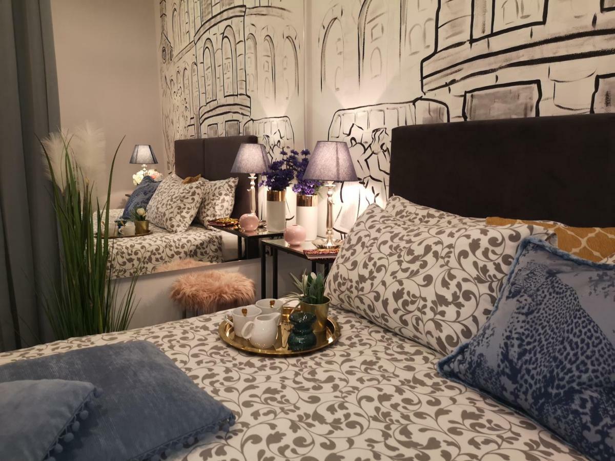 Arena Design Apartments With Free Private Parking And With A Terrace PUY Exterior foto